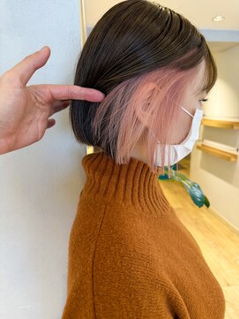 エミス バイ メルト 吉祥寺(emis by melt) 【堀惠】インナーカラーイヤリングカラーコーラルピンクボブ