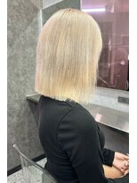 スライバイリアオオサカ(Sly By Ria OSAKA)&nbsp;ミルクティーベージュ/ケアブリーチ【梅田】【大阪】