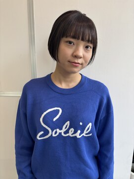 イル(ill) ショートボブ ワイドバング ショート 大須