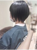束感ショートボブ