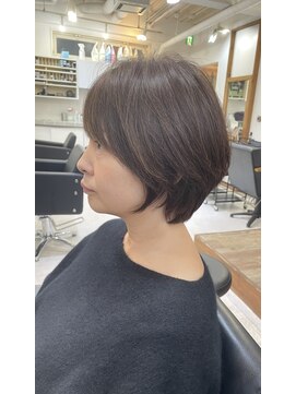 ハーツ(Heart's) 白髪ぼかし/イメチェンヘアスタイル/前髪カタログ/ショートボブ