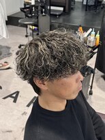 カルロイースタイル(CARLO e-style)&nbsp;波巻き/ツイストスパイラルパーマ/ツーブロック刈り上げマッシュ