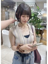 オブヘアージユウガオカ(Of HAIR Jiyugaoka) 【オリーブ×ぱつっとボブ】