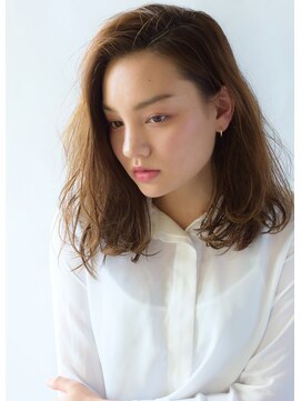 リマ(RIMA) 【RIMA】HARUKI 外国人風☆Ashベージュ×ミディアムパーマstyle