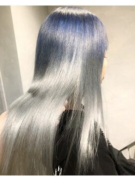 ジーナ(XENA) ブルー、ホワイトシルバーグラデーション