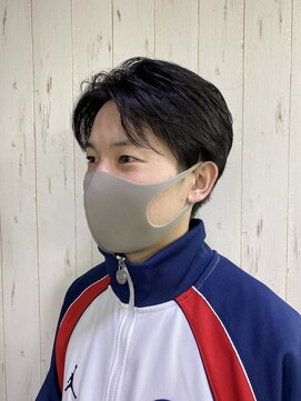 トミーズバーバー(Tommy's Barber) センターパート