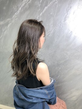 ミチオノザワヘアサロンギンザ 静岡店(Michio Nozawa HAIR SALON Ginza) イルミナカラーで透明感あふれるナチュラルカラー/艶カラー