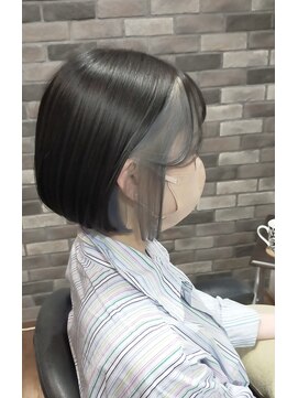 エピス 麻生1号店(epice) サイドバングボブ×インナーホワイティアッシュ系シルバーグレイ
