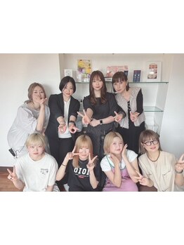 <女性スタイリスト多数在籍♪>丁寧なカウンセリング+女性目線の提案で新しい自分に出会えること間違いなし!