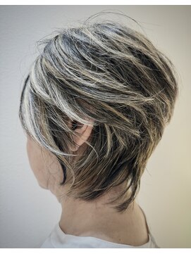 ケンジスマート(KENJE smart) 白髪ぼかしハイライト茅ヶ崎