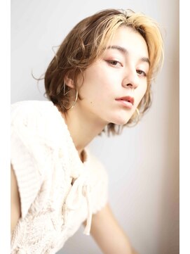 アムネシア 三軒茶屋(AMNESIA) 透明感カラー/耳かけボブ/オリーブベージュ