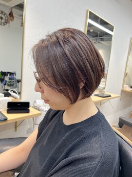 アパートメント オブ ソロン 市川(The Apartment of Solon) レイヤー/ショートボブ/ハイライト/白髪ぼかし/市川/30代40代