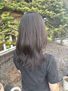 ヘアルーム フラット(HAIR ROOM flat) オリーブカラー!【小川莉奈】