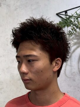 ハーシーバイアポロ 相模大野(HERSHE by apollo) MEN’S HAIR/ブルーブラック/フェザーパーマ/ハイライト