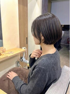 バッカ 横浜桜木町店(BACCA) 首元すっきりで品よくまとまる大人ミニボブ