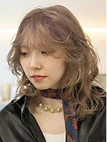 ヘアワン(HAIR One) レイヤーカットとデザインカラー