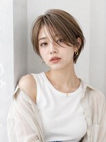 ワゴンバイアフロート(Wagon by afloat)&nbsp;レイヤーショート×ミルクベージュ20代30代40代丸顔面長池袋