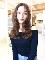 ミリバイアフロート(MIRI by AFLOAT)&nbsp;上品なレイヤーカット　グレージュカラー