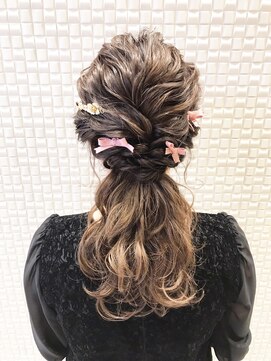 オリーブスバイネオリーブ(Olive's by neolive) 【新宿　Neolive】＊くせ毛風ミディアム＊アレンジ＊