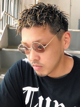 ヘアサロンエム 大宮東口(HAIR SALON M) ツイスト風刈り上げショート！