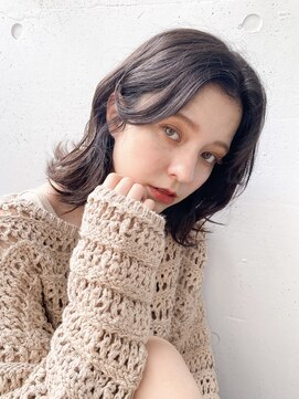 シュリット(schritt) 外はねくびれミディ momoko