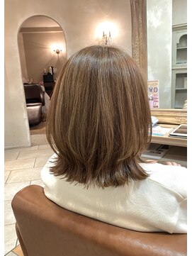 エイミーバイアフロート(amie by afloat) くびれレイヤー×グレージュ