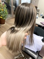 ヴィフ 大船(VIF)&nbsp;グレージュ/バレイヤージュ/ケアブリーチ/大船/大船駅/TOKIO