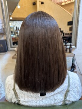 リリアン(Ririan) 【橋本】酸性縮毛矯正+自社製品髪質改善トリートメント