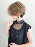 30代40代50代ショートカットショートヘア。前髪あり。