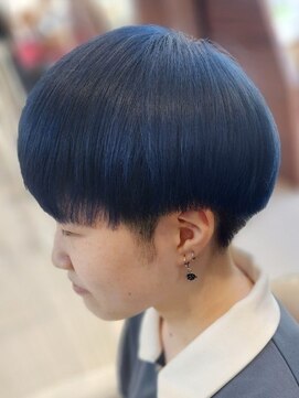 トゥルートラスト 和戸店(True Trust) おしゃれな大人のデザインカラー ネイビーブルー 透明感◎