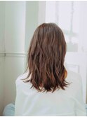 20代30代大人かわいいベージュナチュラルセミロングヘアー美肌