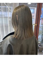 ルックアット(Look at)&nbsp;【Lookat】オリーブミディ似合わせカット着物ヘアダークアッシュ