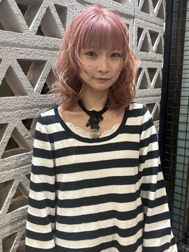 ヒカリス 中崎店(HIKARIS) ピンクカラー/ハイトーン/大阪梅田/中崎町