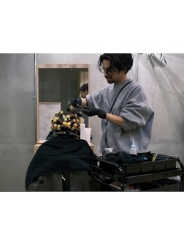 ラフなふんわりパーマから個性派まで、お客様に合わせてご提案。簡単なスタイリングでお洒落スタイルへ。