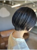 ショートボブ