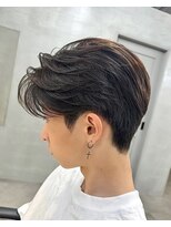 トゥイン 八王子(TWIN)&nbsp;メンズ刈り上げセンターパートフェザーパーマブルーブラック