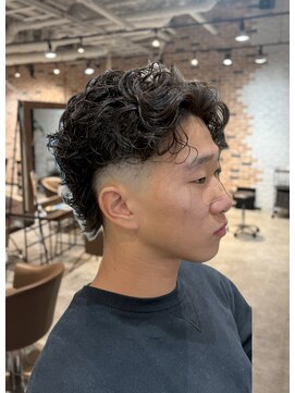 スペックホルダー(Spec Holder) メンズショートパーマ11.8サーフカール