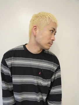 ランプ 代官山(the lamp) ハイトーンツーブロックフェード刈り上げクロップスタイル