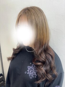 ラビス クローバー(Lovis clover) Miki 髪質改善　ツヤ髪スタイル