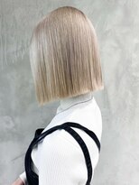 アルバム 渋谷パルコ(ALBUM) ホワイトベージュ_外ハネボブセクションカラー_ba382161