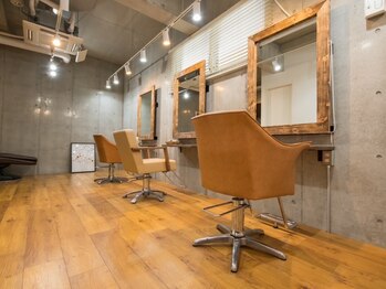 ツリーヘアサロン(Tree Hair Salon)の写真/[学芸大学2分]大型店に行くのが苦手な方へ！少人数のサロン×居心地のいい空間で思わずずっと居たくなる♪