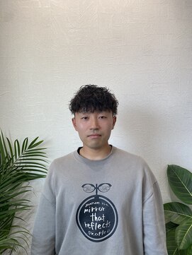 小谷理髪店 ソル(SOL) 『ツイストスパイラルパーマ＋ショートマッシュ』
