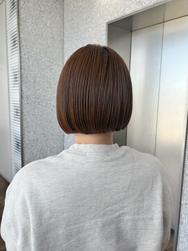 ザック ヴィ(ZACC vie) ぷつっとボブ / ブリーチなしベージュ