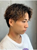 センターパート波巻きパーマスパイラルパーマツイストスパイラル