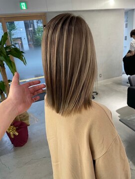 キング 高槻(K!ng) 縮毛矯正髪質改善ハイライトレイヤーカット高槻美容室エクステ