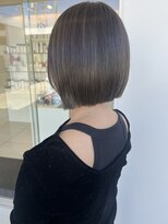 ヒビカ(HIBIKA)&nbsp;グレージュ　ハイライト　ぱつっとボブ