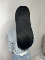 エスカーラ 表参道(THE ESCALA)&nbsp;＠shino_ne197/ネビージュ/暗めカラー/ブルーブラック