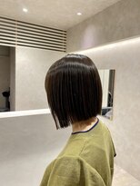 トキ(toki)&nbsp;切りっぱなしボブ×暗めアッシュ