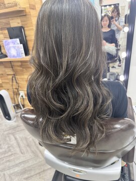 ウル(ulu) ハイライト★ ケアブリーチ　ミルクティーベージュ　名東区