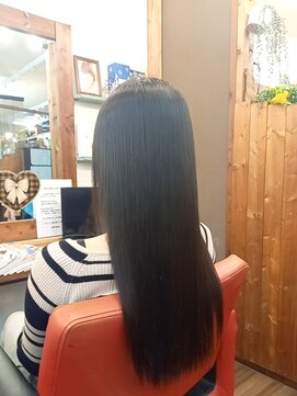 カットビ(CutBi) 艶々の髪質改善ストレート☆